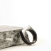 Chevalière argent ébène Sertis d'une Labradorite – Image 3
