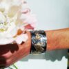 Voyage au cœur de la nature avec cette manchette en argent aux motifs de feuilles de Ginkgo Biloba. Un bijou qui évoque la sérénité et la beauté. Bijoux joaillier créateur Ardèche Tournon sur Rhône bijou unique