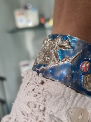 Détail d'un bijou de la collection Bestiaire fantastique : Bijoux animaux Carpe Koi
