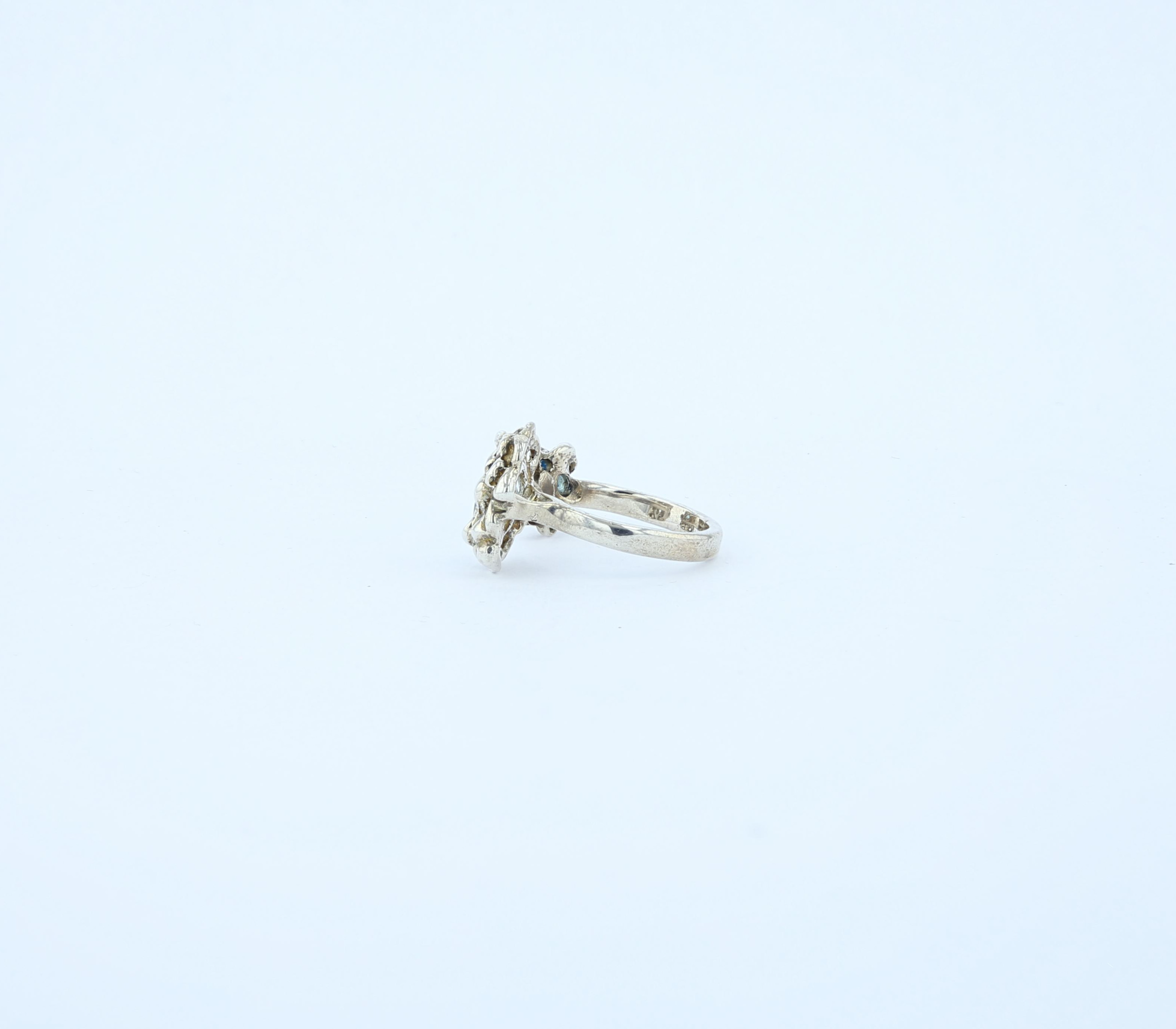 Bague Camélia Double — Argent, Opale Noire d'Éthiopie et Quartz Rutilé – Image 3
